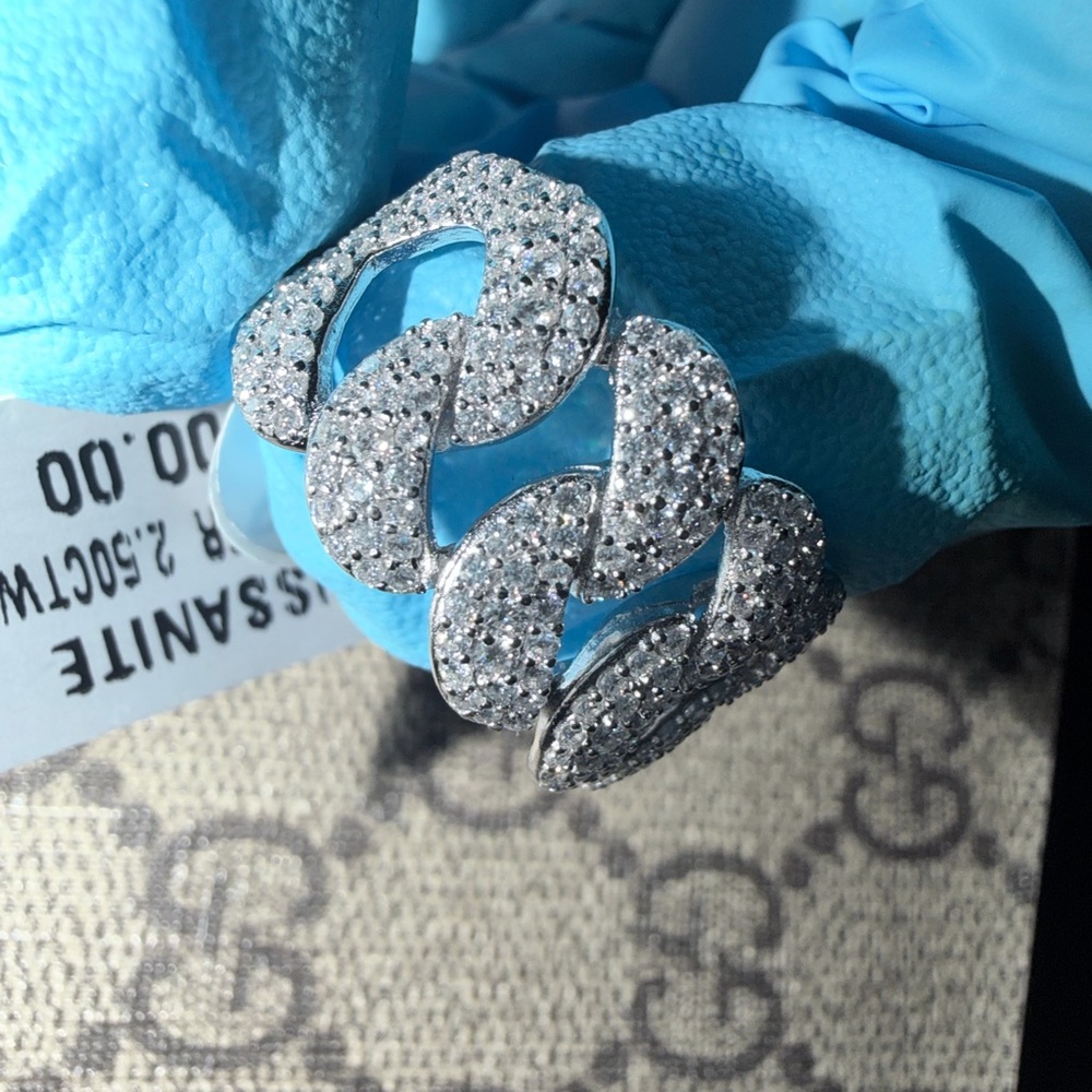 MOISSANITE
925 SILVER 2.50CTW
$ 800.00 Miami Cuban rings - Picture 3 of 10
